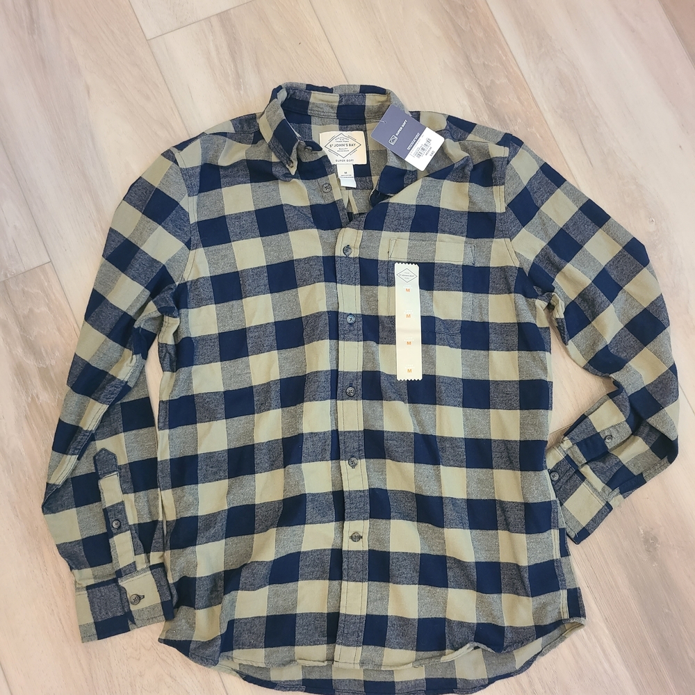 NWT St. John's Bay Men's Blue and Tan Plaid Shirt